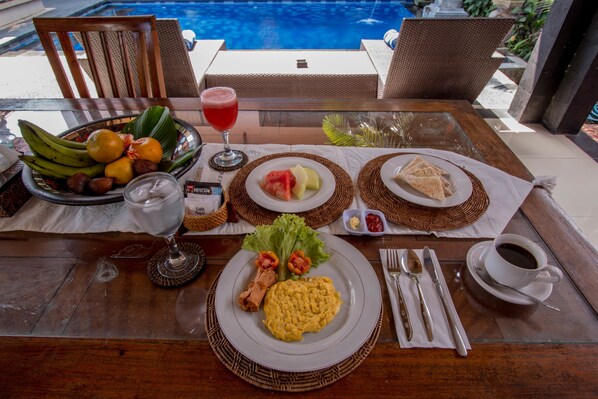 Desayuno continental todos los días (con cargo)
