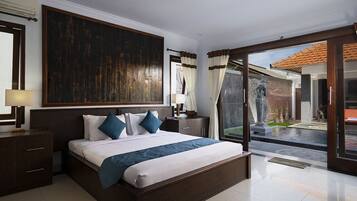 In-room safe, desk, free WiFi, bed sheets