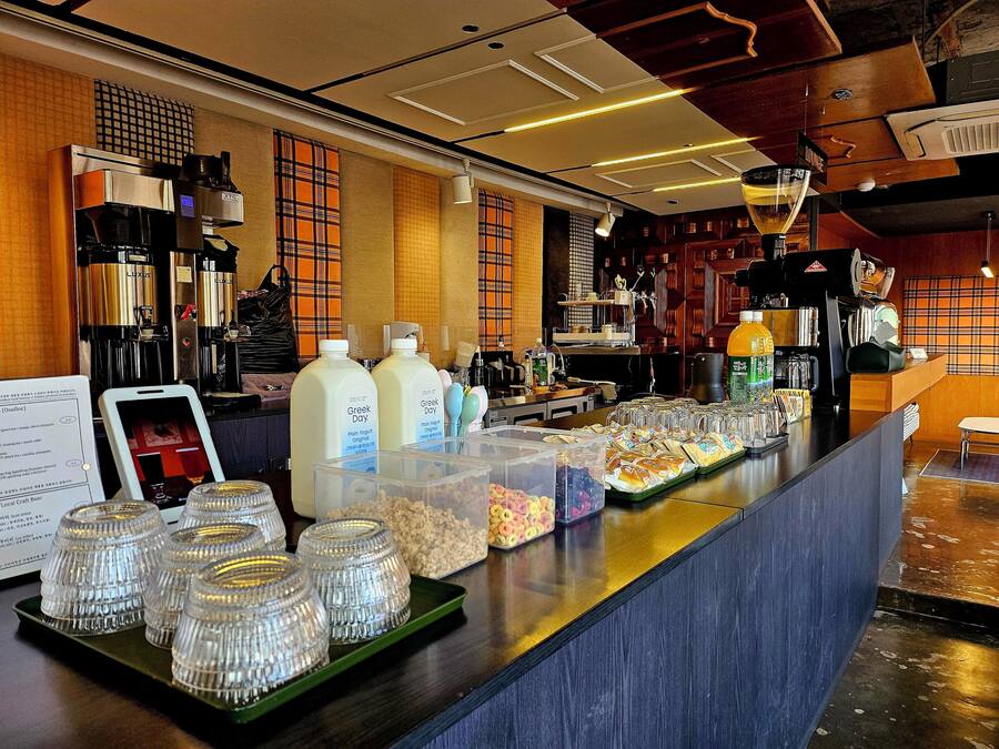 Free continental breakfast