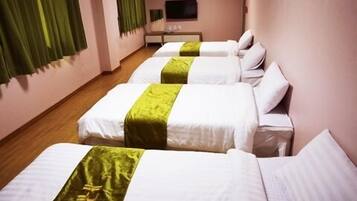 Camera quadrupla | Insonorizzazione, Wi-Fi gratuito, lenzuola