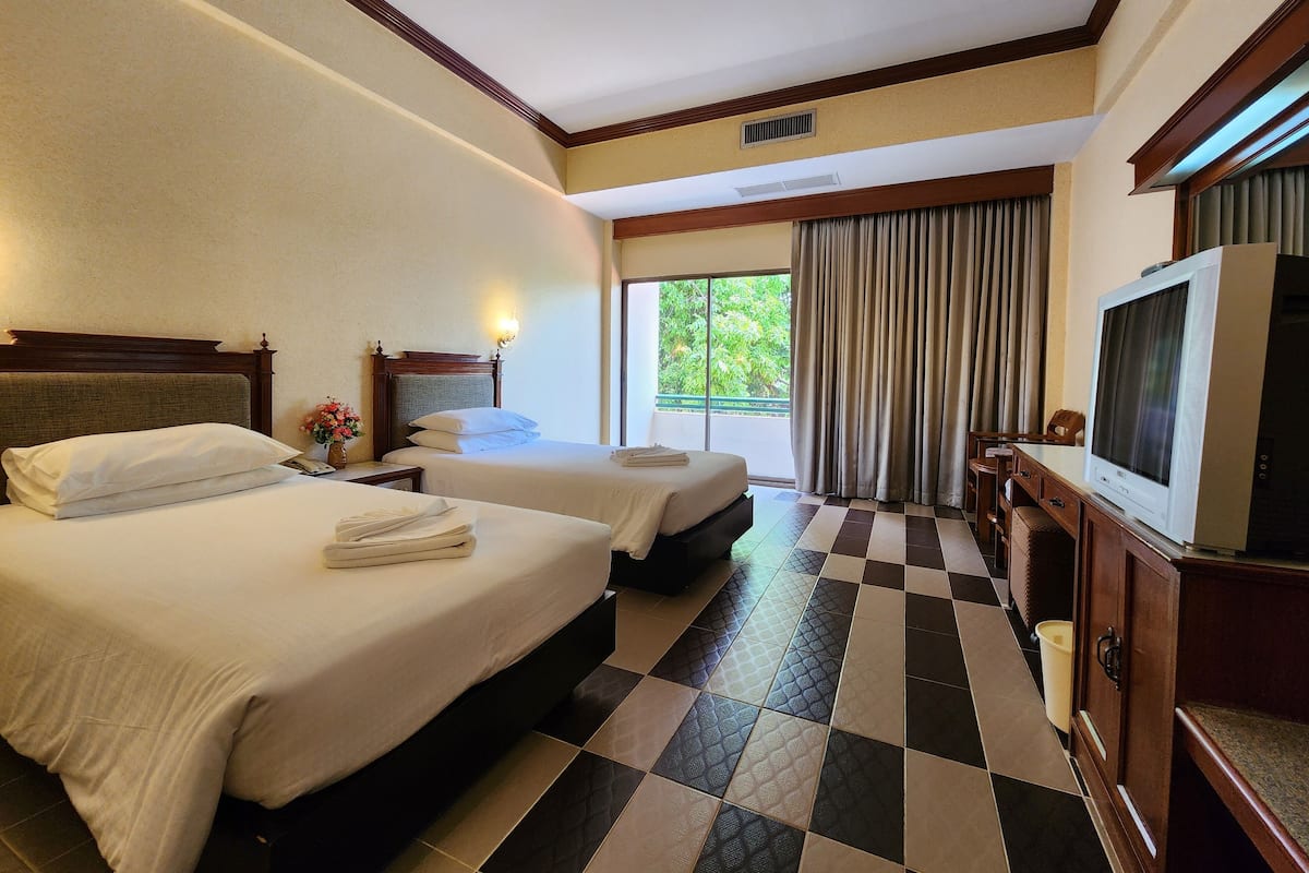 Deluxe Twin Room