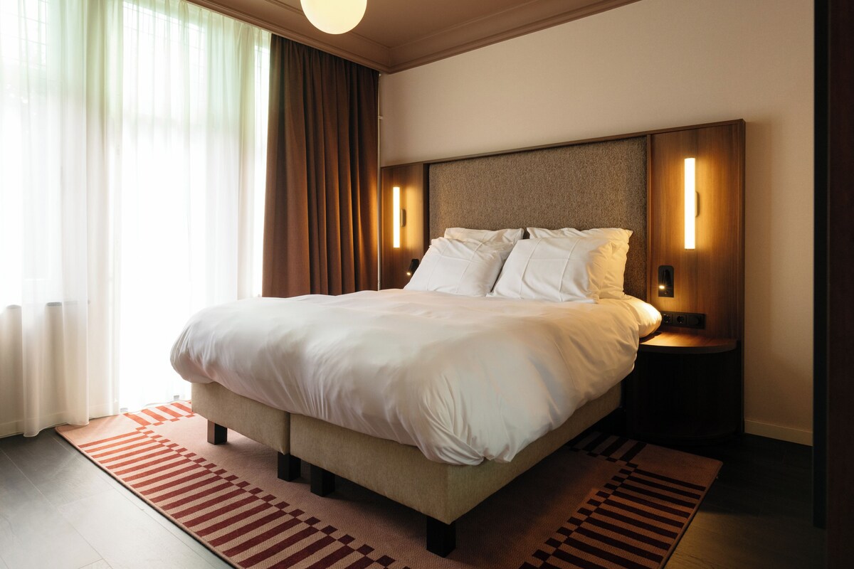 In-room safe, desk, free WiFi, bed sheets