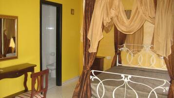Desk, iron/ironing board, rollaway beds, free WiFi