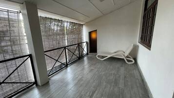 Family Quadruple Room, 2 Double Beds, Non Smoking, Pool Access