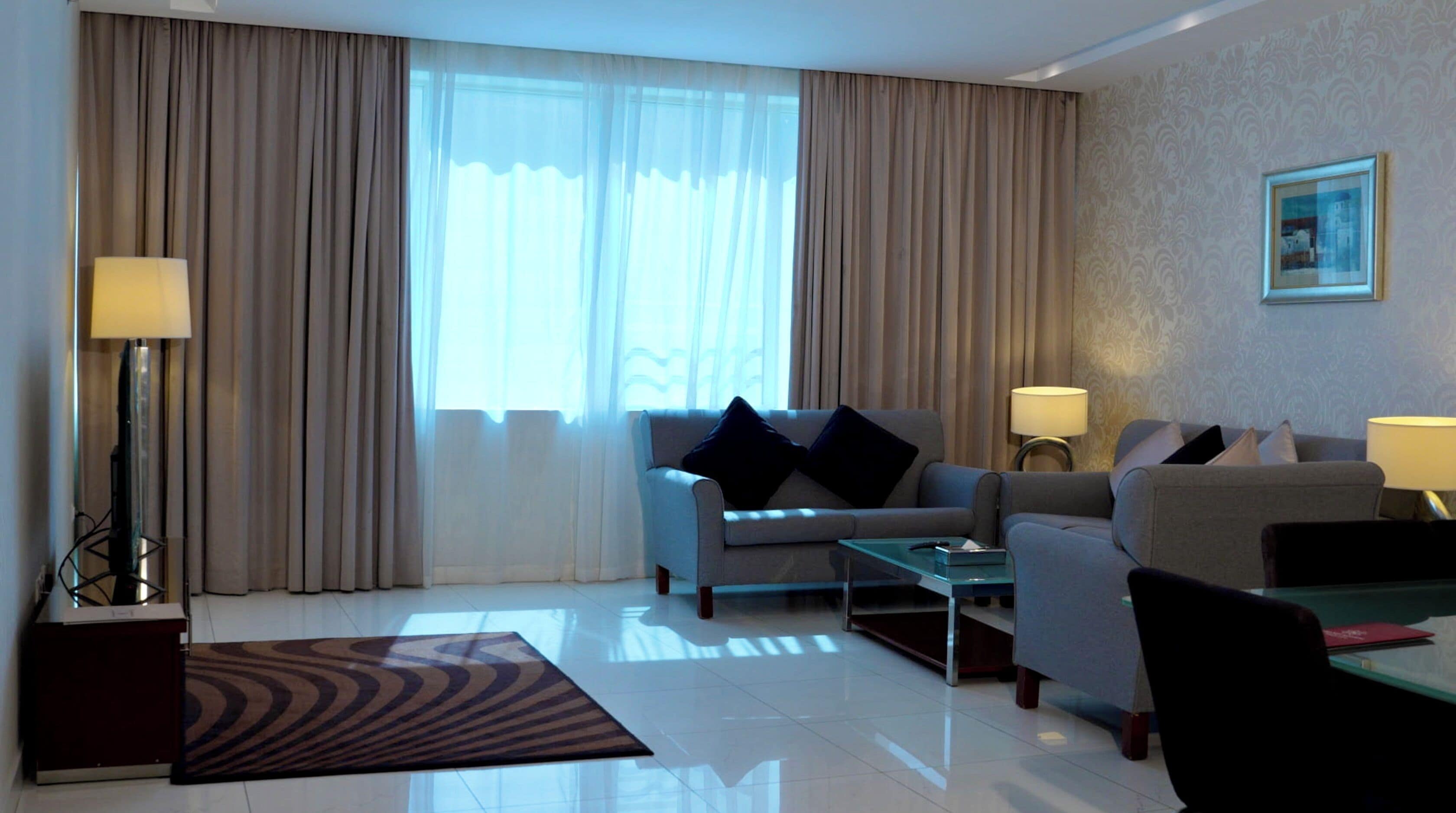 32-inch LED TV with satellite channels, TV