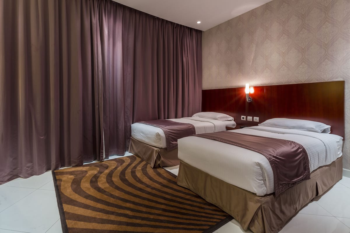 In-room safe, desk, soundproofing, iron/ironing board