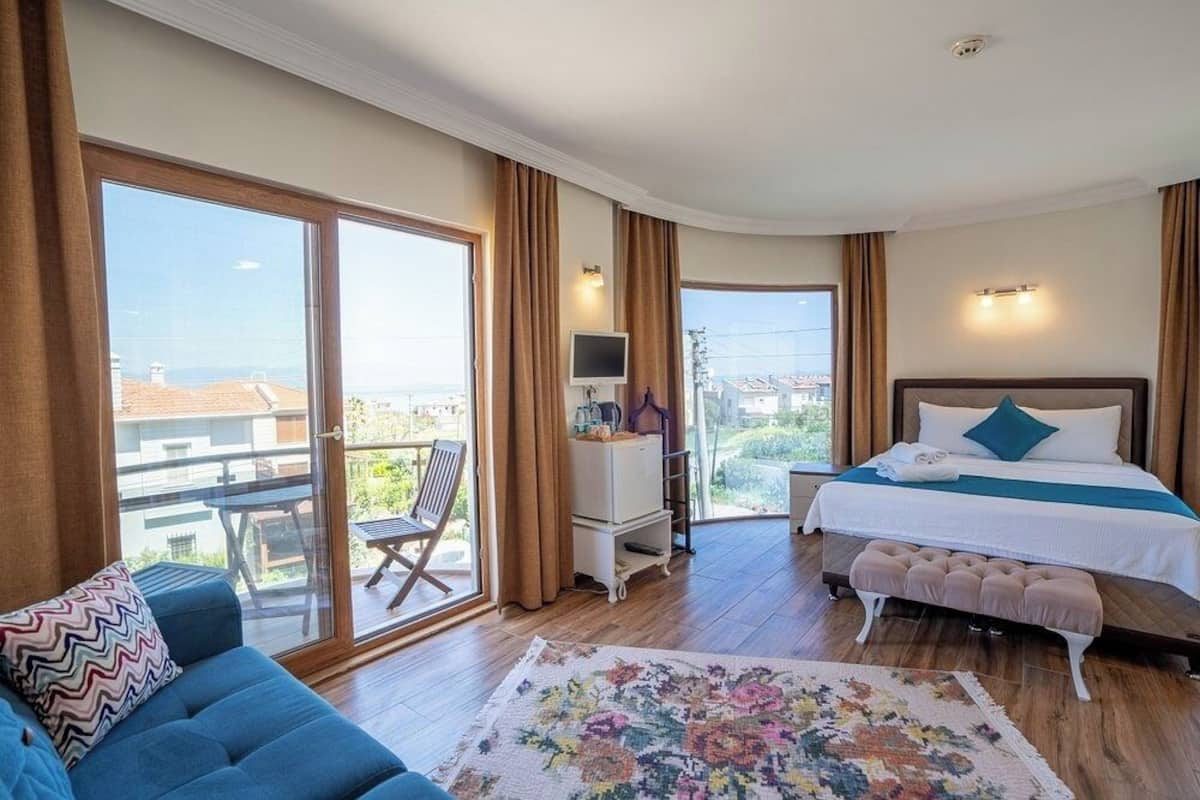 Quarto luxo, para não fumantes, vista para o mar | Frigobar, escrivaninha, cortinas blackout, roupa de cama
