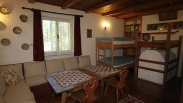 Quadrupla Comfort, area giardino (bagno privato di fronte alla camera) | Biancheria da letto di alta qualità, materassi in memory foam