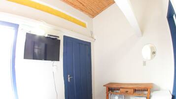 Traditional Triple Room | Premium bedding, individually decorated, individually furnished