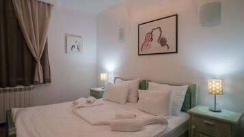 Minibar, in-room safe, desk, free cots/infant beds