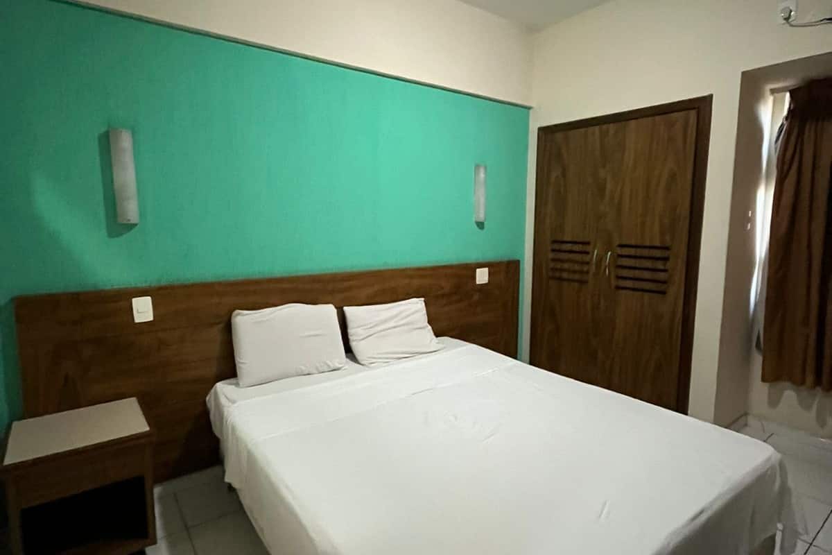 Habitación estándar doble | 1 dormitorio, ropa de cama hipoalergénica, minibar y escritorio