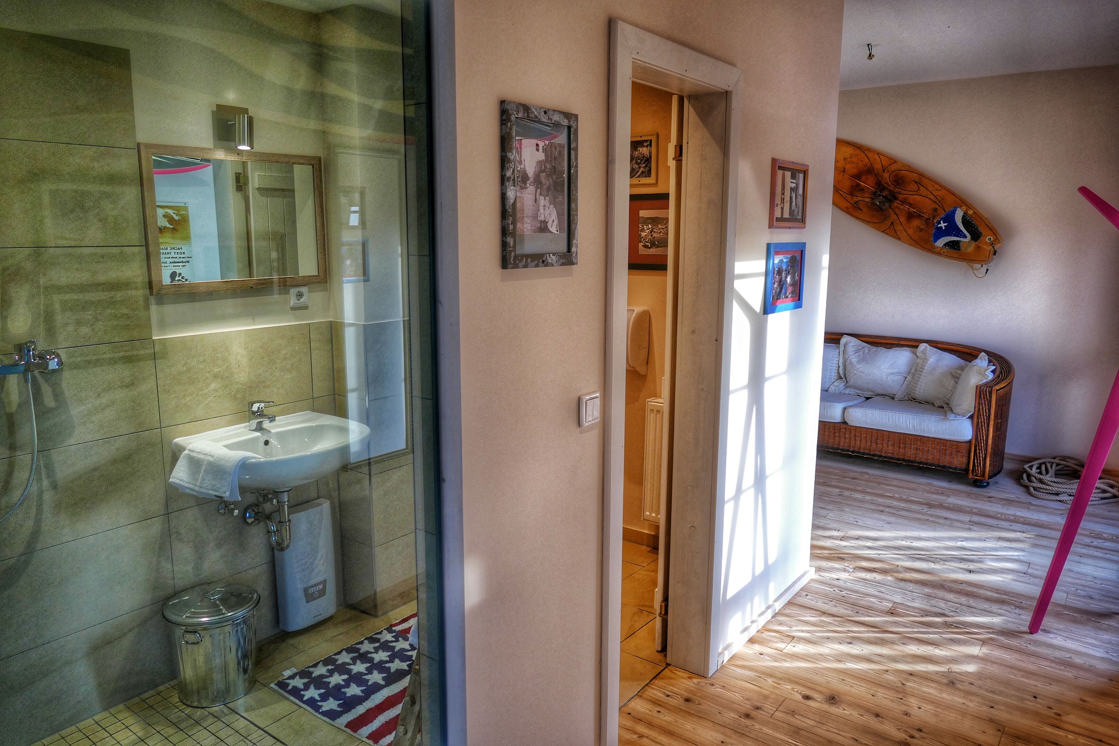 design apartment, 1 double bed with sofa bed, refrigerator & microwave | free wifi, bed sheets