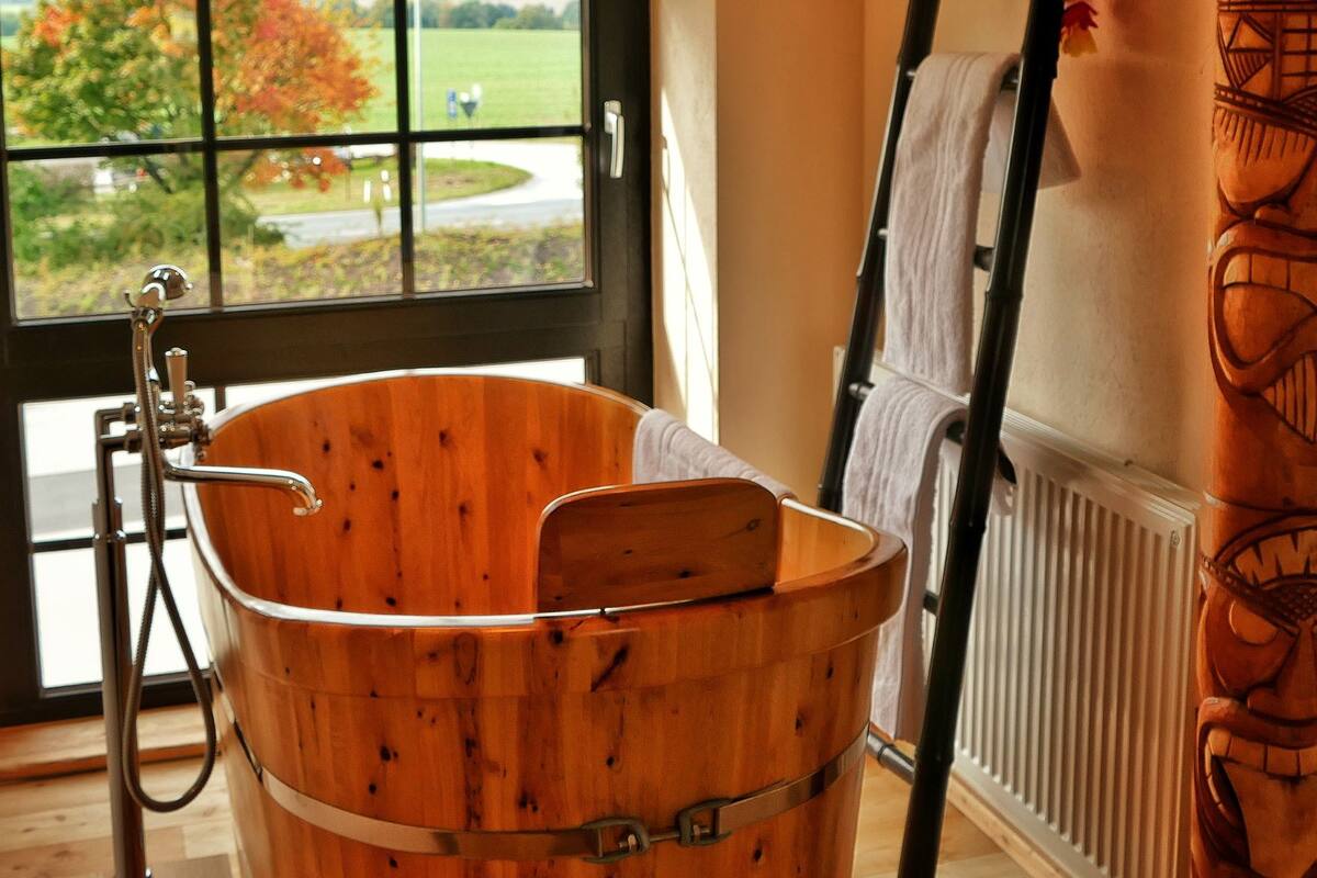 Design Double Room, 1 Double Bed, Bathtub | 1 bedroom, free WiFi, bed sheets