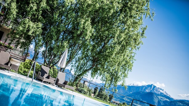 Outdoor pool - Hotel Restaurant Kirchsteiger (Lana)