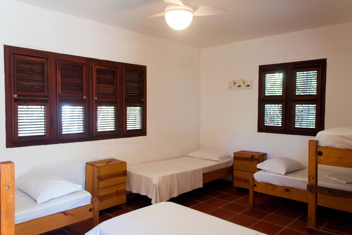 Shared Dormitory | Free WiFi