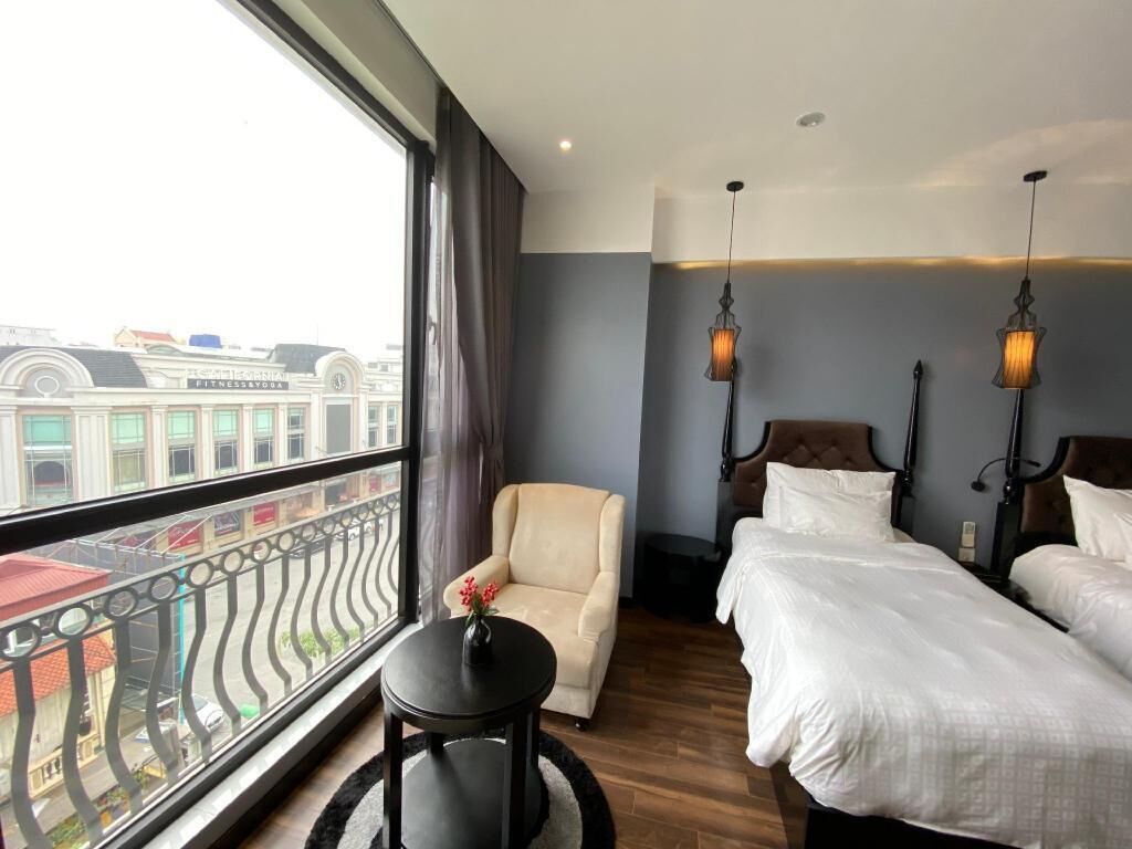 Minibar, in-room safe, desk, blackout curtains