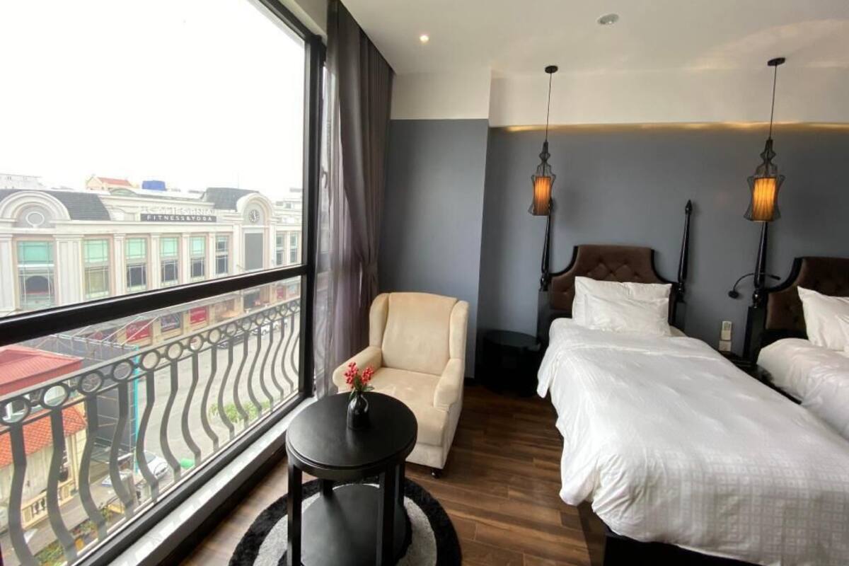 Minibar, in-room safe, desk, blackout curtains