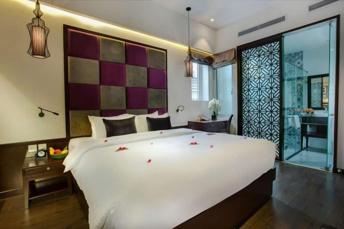 1 bedroom, minibar, in-room safe, desk