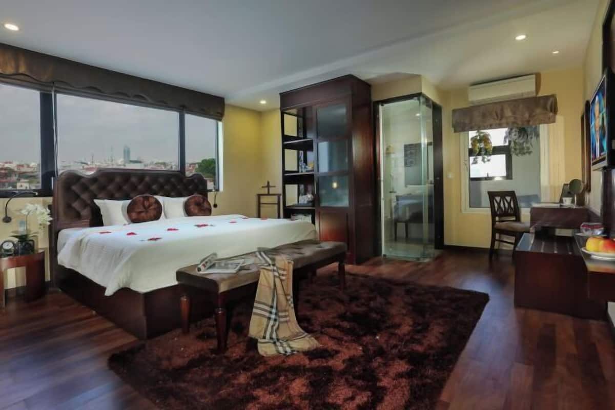 1 bedroom, minibar, in-room safe, desk
