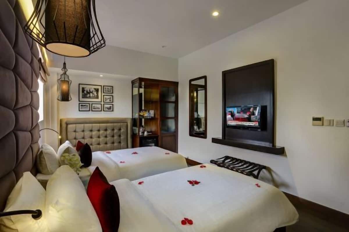 1 bedroom, minibar, in-room safe, desk