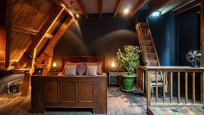 Wifi gratis, muebles diferentes y ropa de cama 