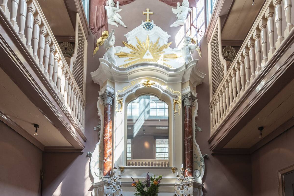 The Secret Chapel | WiFi (無料)、客室ごとに異なるインテリア、ベッドシーツ