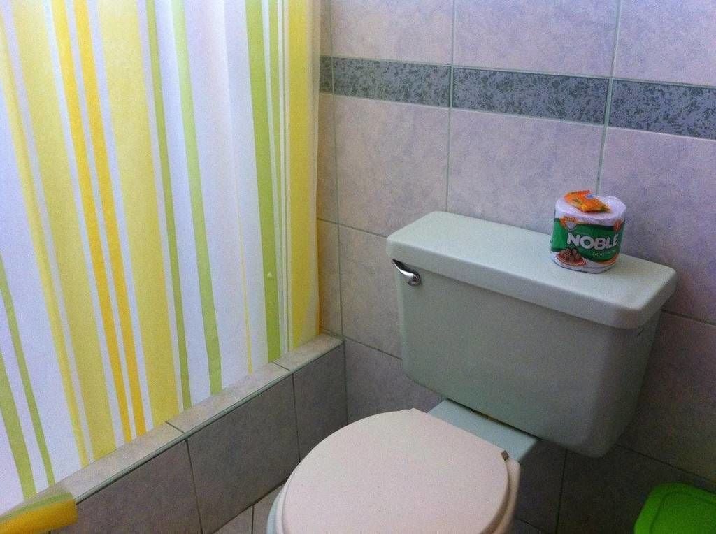 Shower, free toiletries