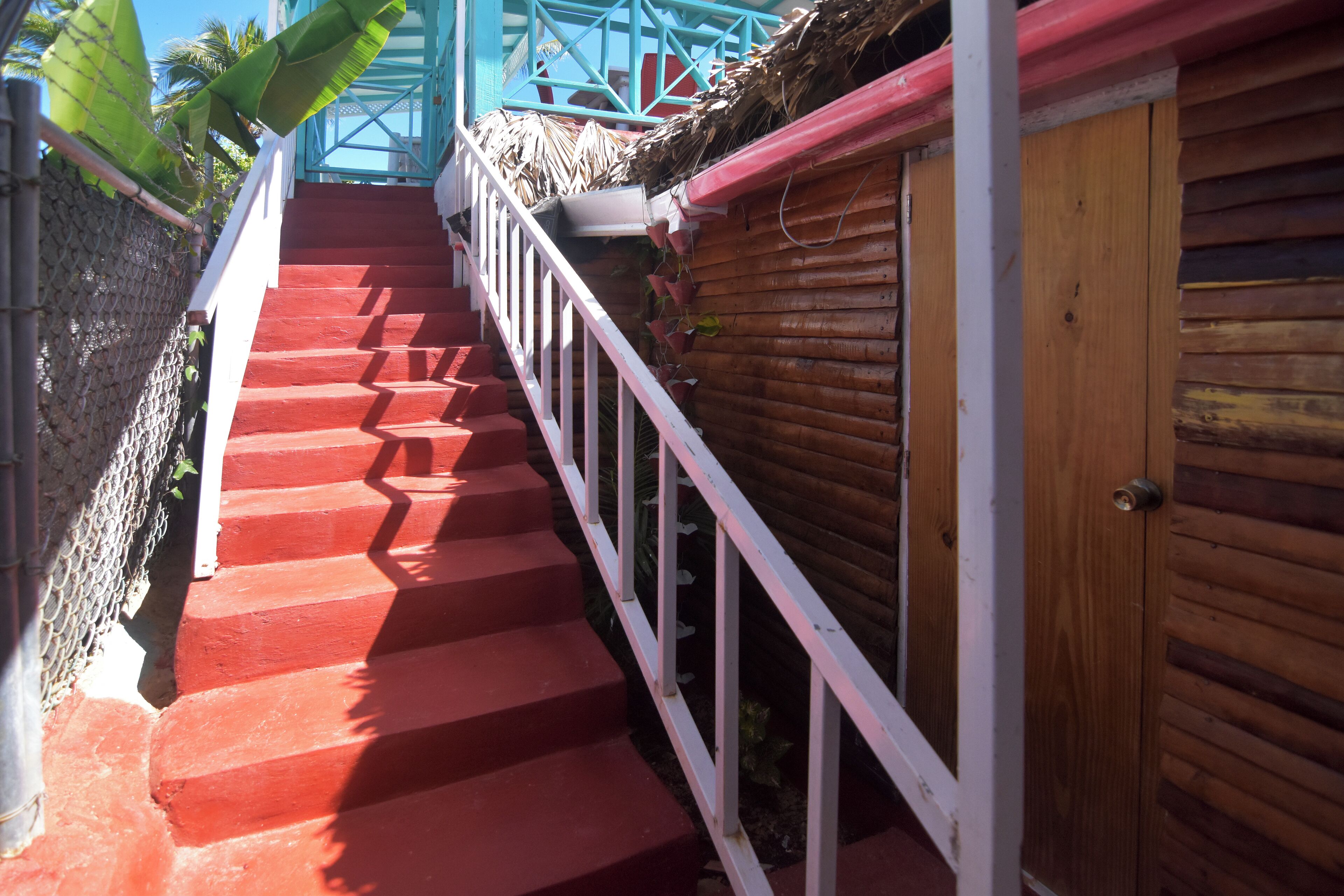 traditional house | living area | flat-screen tv