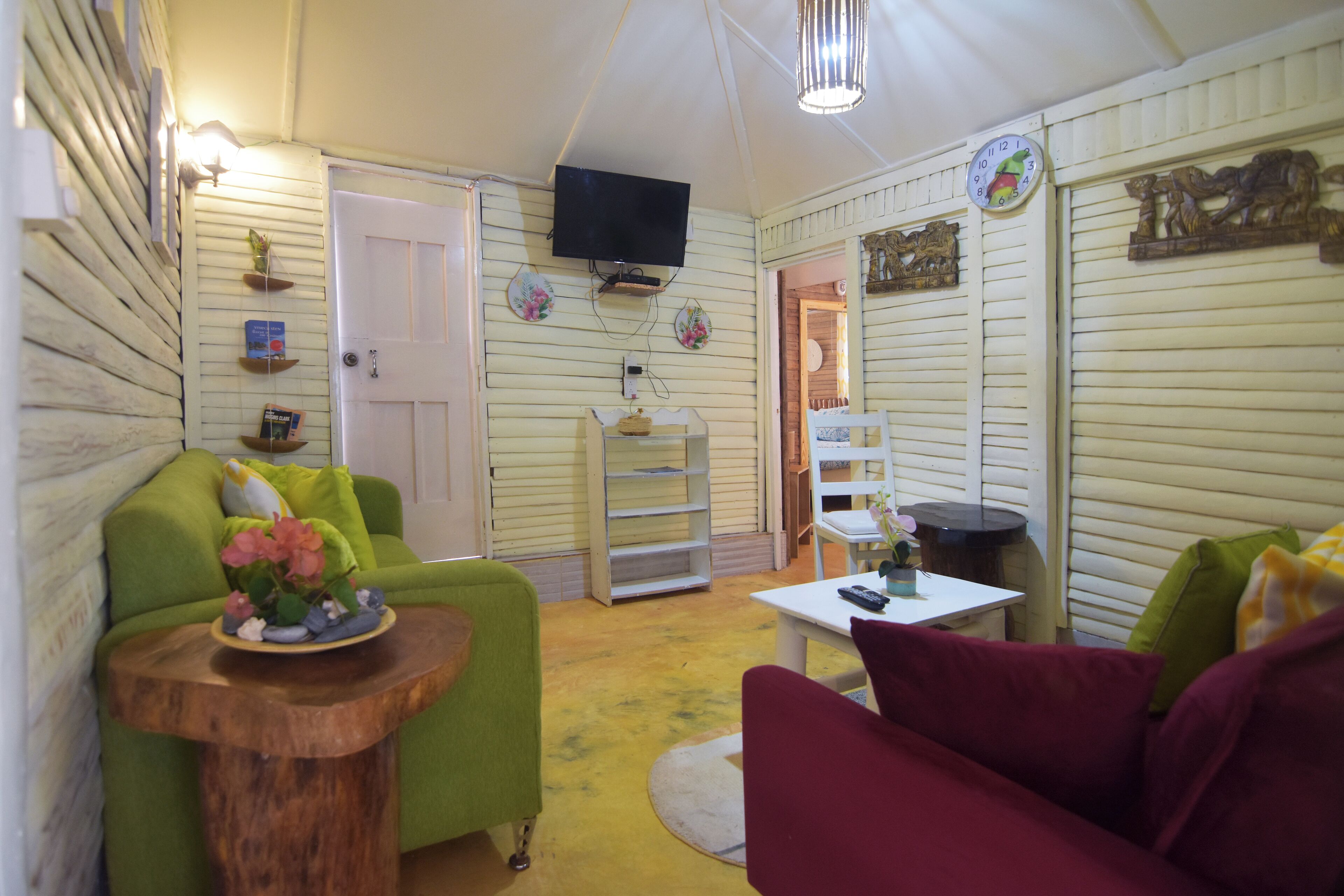 traditional house | living area | flat-screen tv