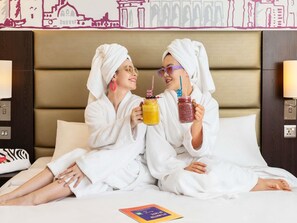 Superior Room, 1 Double Bed | Minibar, in-room safe, desk, laptop workspace - ibis styles Sharjah Hotel (Sharjah)