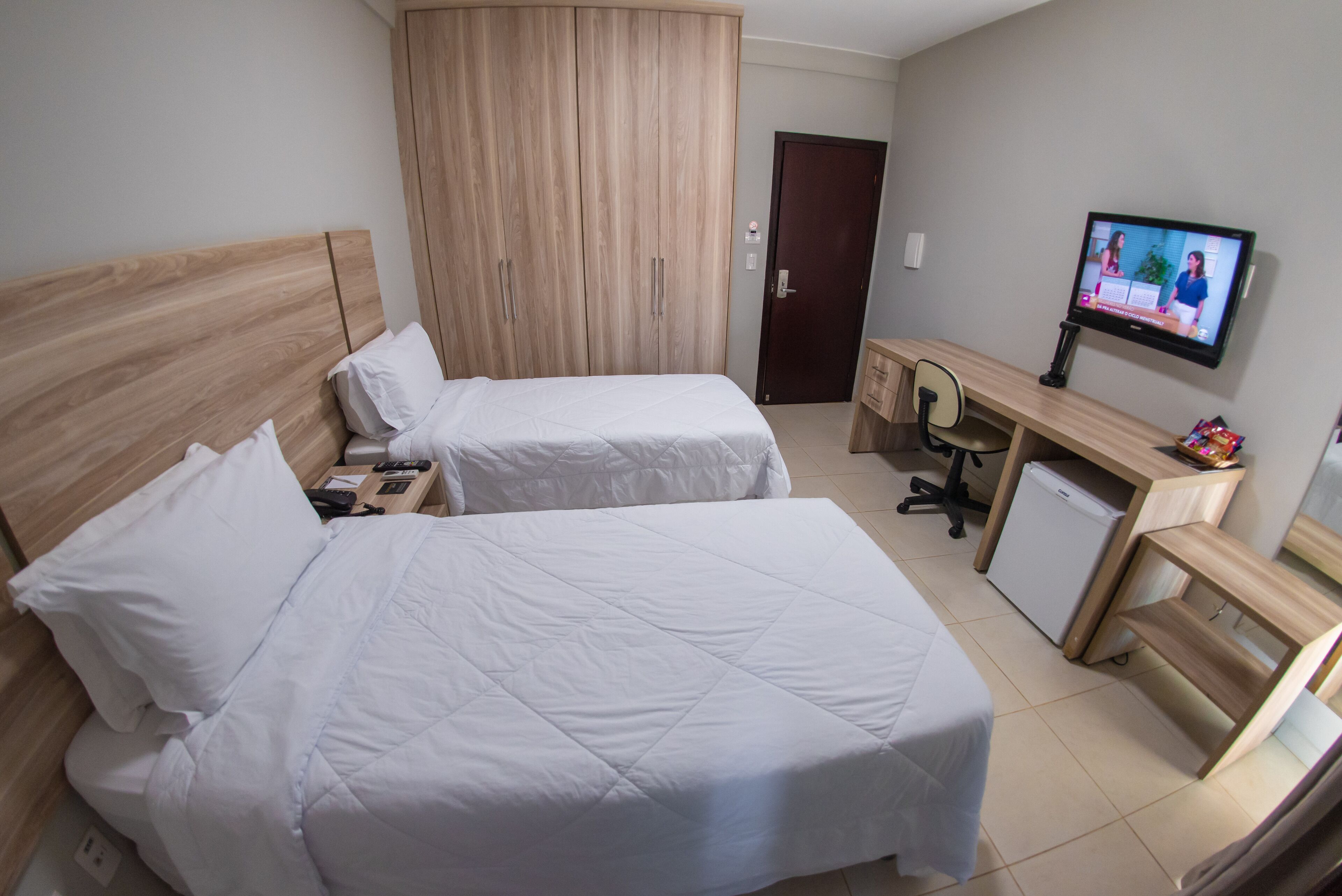 deluxe single room, 2 single beds | desk, soundproofing, free wifi