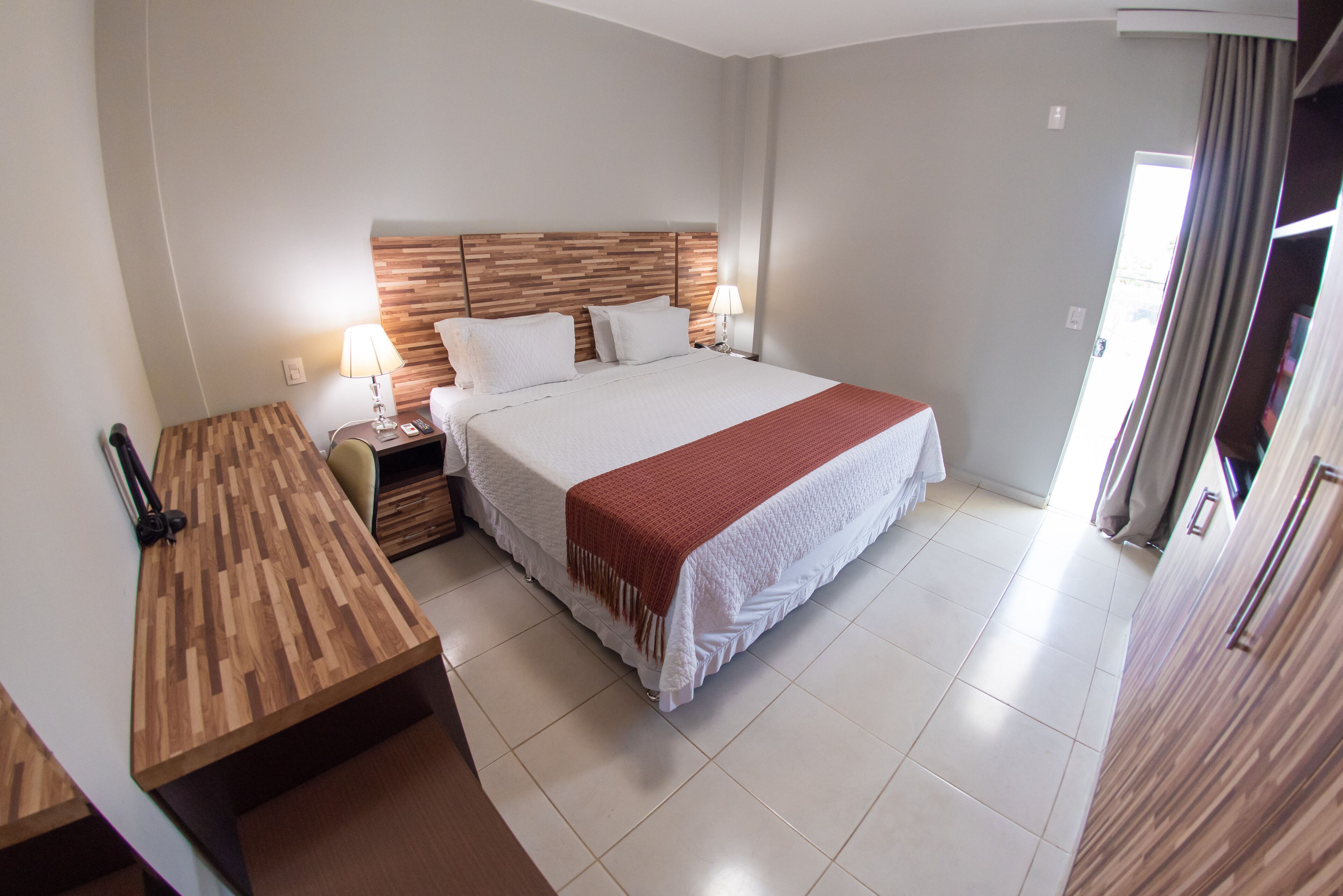 desk, soundproofing, free wifi