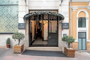 Front of property - Sentire Hotels&Residences Taksim (Istanbul)