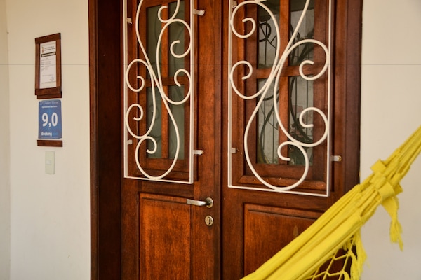 Entrada de la propiedad