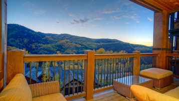 Condo, 3 Bedrooms | Balcony