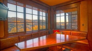 Condo, 3 Bedrooms | In-room dining