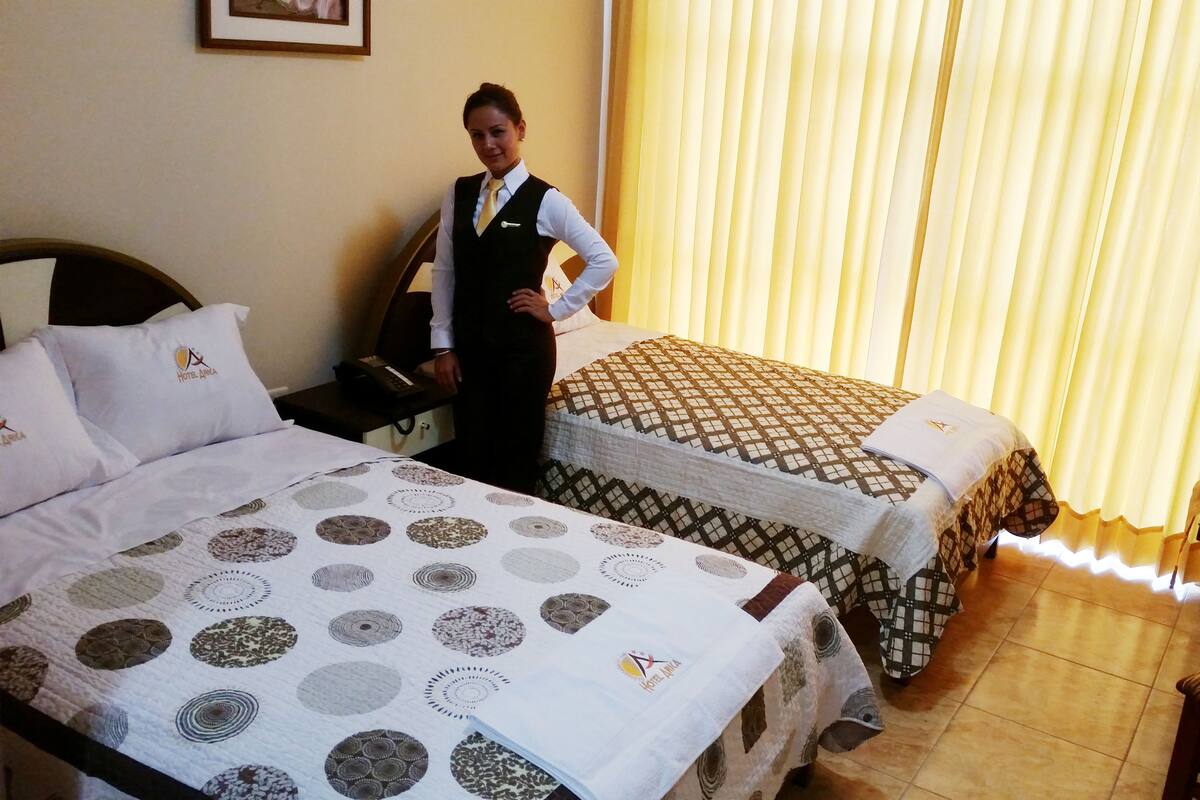 Twin Room | Desk, free WiFi