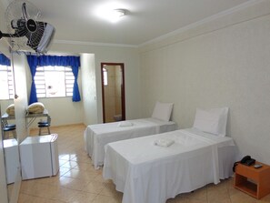 Twin Room | Free WiFi