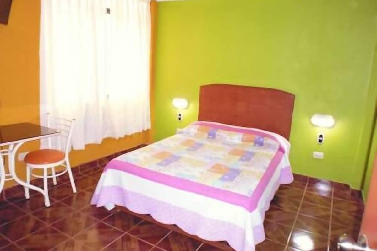Single Room | Minibar, rollaway beds, free WiFi