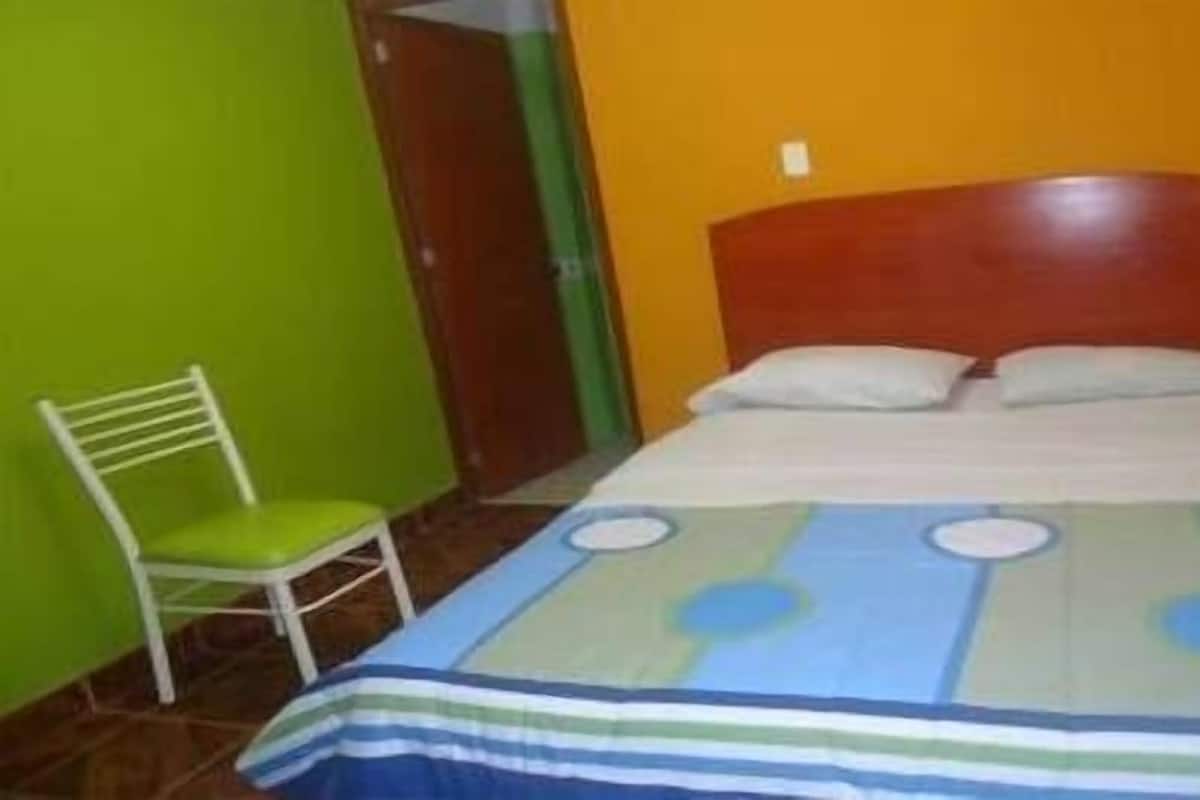 Economy Double Room | Minibar, rollaway beds, free WiFi