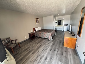 1 Bed Standard Room