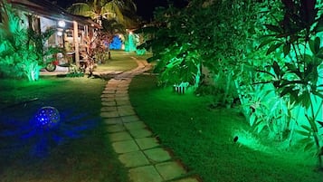 32-吋LED 液晶電視、數位頻道、電視