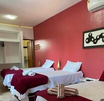 Decoración personalizada, wifi gratis y ropa de cama 