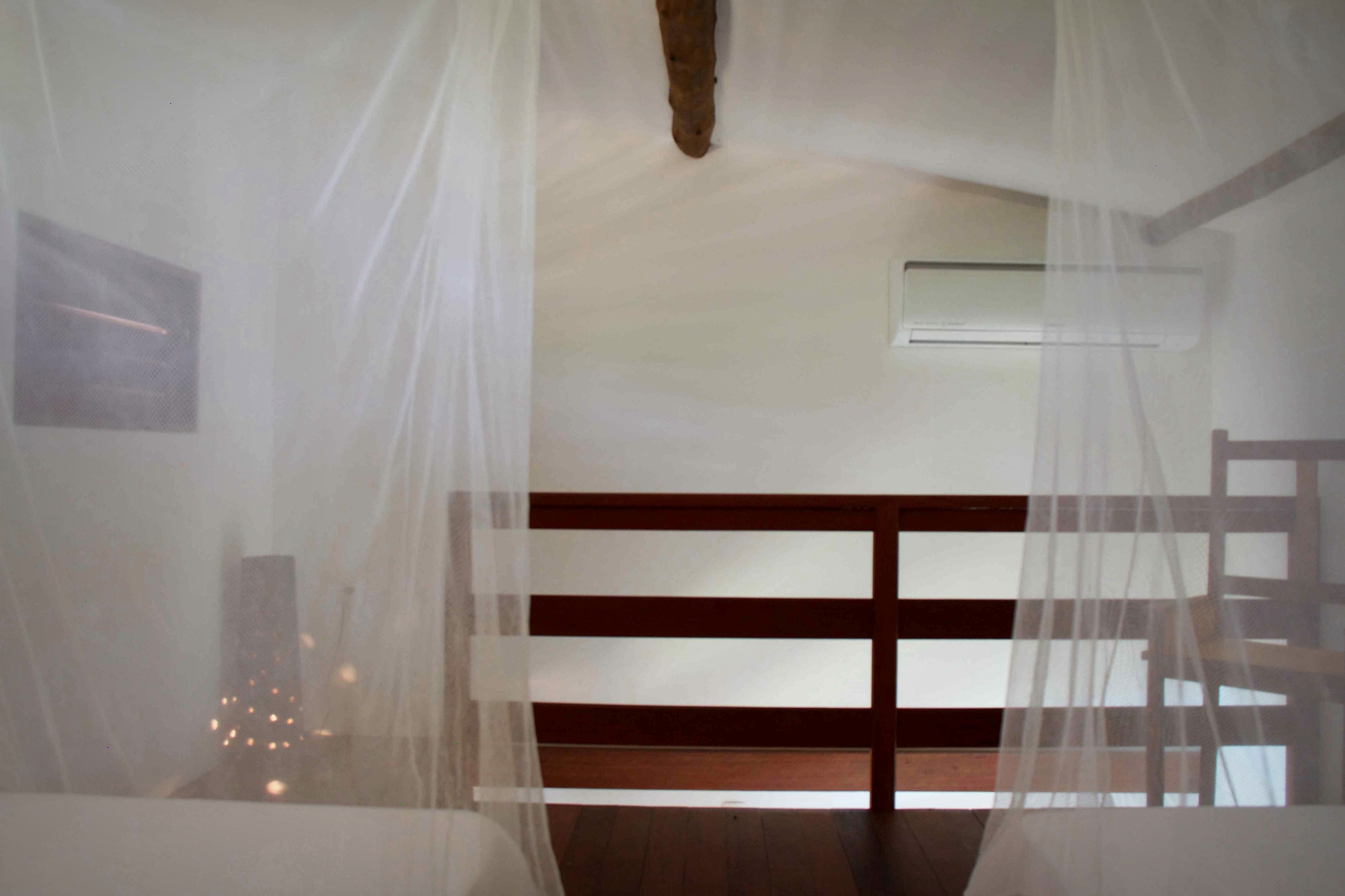 Deluxe-sviitti | Minibaari, tallelokero huoneessa, lisävuoteet, ilmainen Wi-Fi