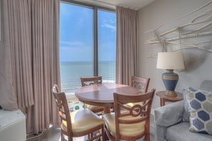 Deluxe Condo, 1 Bedroom, Balcony, Oceanfront (906) | Living area | TV