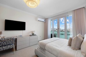 1 Schlafzimmer, Schreibtisch, WLAN, Bettwäsche