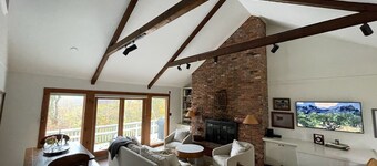 Spacious 4-bedroom on Bromley Mtn, Heated Pool, Gym, incredible view of Stratton