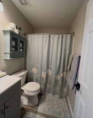 Bathroom - Cozy Gulf Breeze Condo Near Beaches, Dining & Attractions (Gulf Breeze)