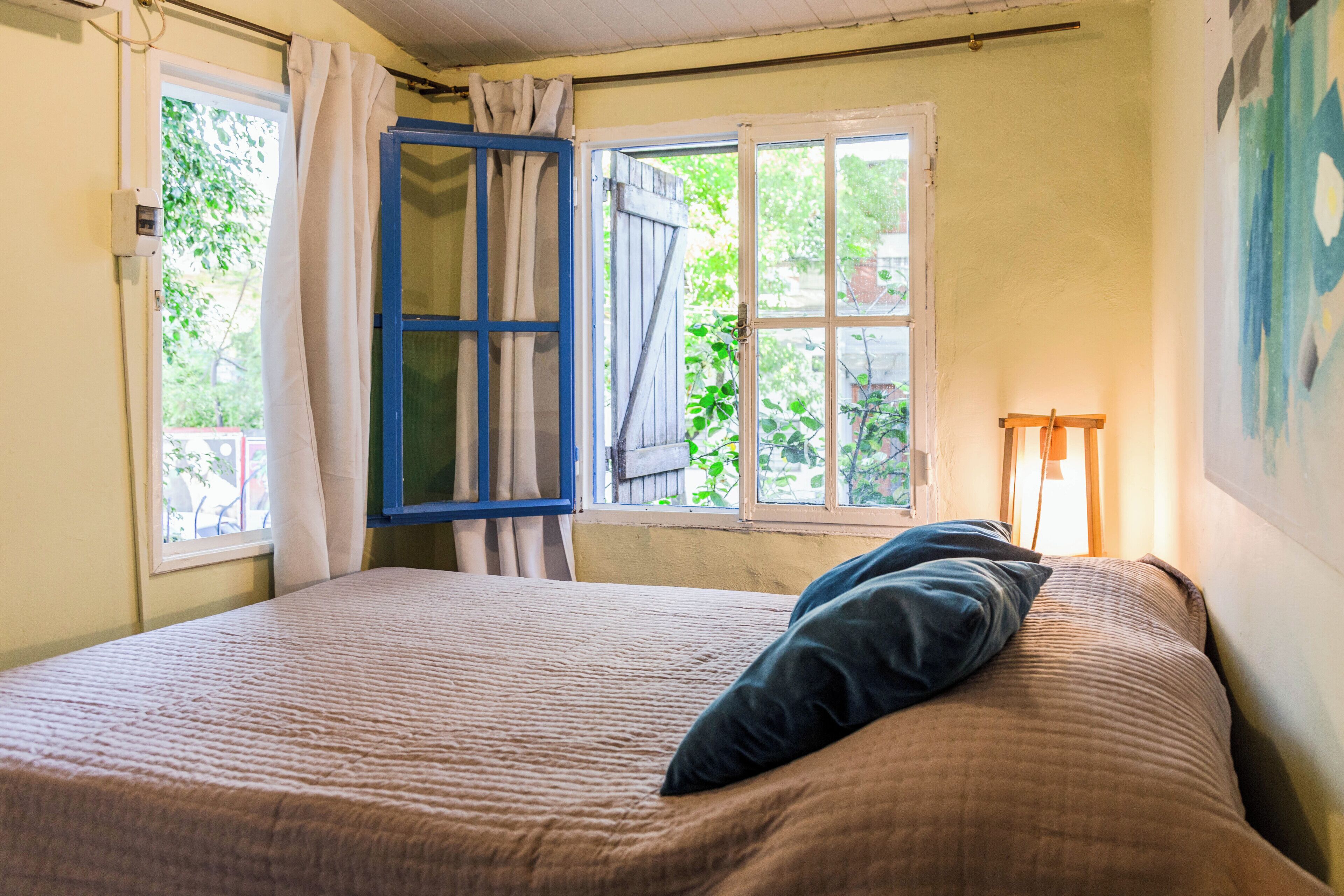3 bedrooms, Internet