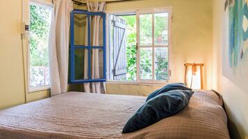 3 bedrooms, Internet